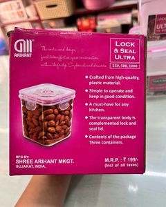 Lock&amp;Seal Container Set Of 3 + Freebie