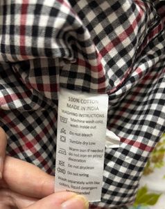 Roadster’s Gingham Band Collar Shirt