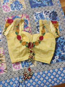 Saree Wd Blouse N Peticot