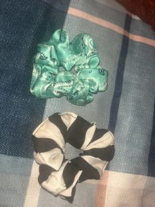 Beautiful Scrunchies Combo Of 2😍