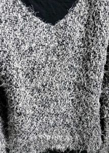 FLUFFY KNIT SWEATER 🩶