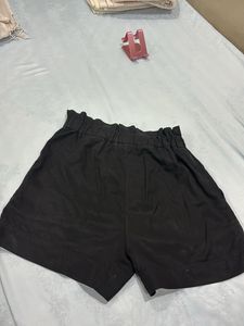 H &amp;M Black Shorts