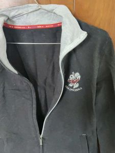 Pullover With Zip