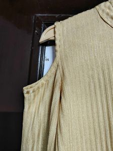 Cold Shoulder Floral Top