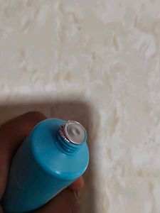 Dot &amp; Key Face Wash