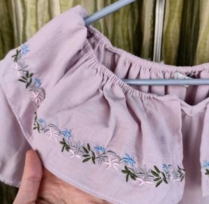 Pale Lilac Coloured Ruffly Bertha Collared Top 💖