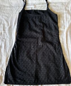 BLACK CHINKANKARI SHORT STRAP KURTI🎀🖤