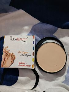 Huda Beauty Makeup Compact Powder.