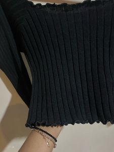 Black Off-Shoulder Long Sleeve Top