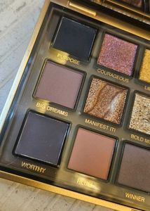 Huda Beauty Empowered Eyeshadow Palette