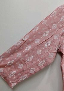 Avaasa Kurta