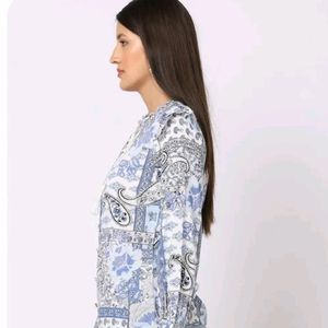 Women&#39;s Top Wear