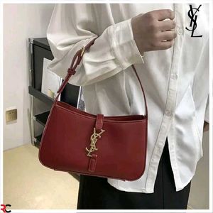 YVES SAINT LAURENT* (YSL) HOBO SHOULDER SLING WD B