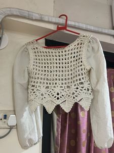 Crochet Crop Top with Sleeves