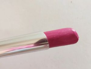 Lipstick -Revlon Fuchsia Shock