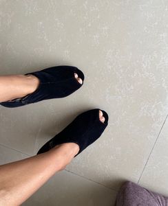 Pricedropped Black Suede Stelatoes
