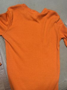 Orange ribbed Cute top