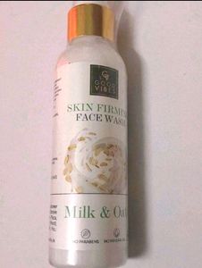 Milk & Oats Face Wash.