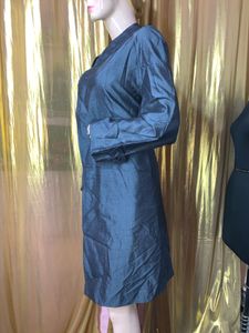 Elegant unisex Coat lenth 38 (2dec4)