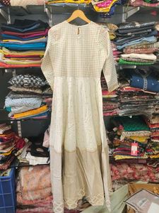 Elegant White Embroidered Anarkali Kurta Set