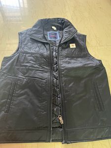 Stylish black sleevles jacket For Winter And Ridd