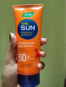 Joy Hello Sun Brightening Sunscreen
