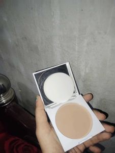 Estelar Mystic Olive Concealer