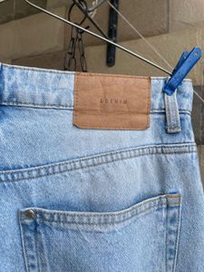 Ripped Light Wash Baggy Jeans