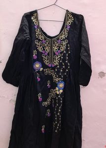 Nayra Cut Suit