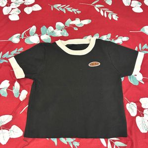 Vintage Style Black T-shirt