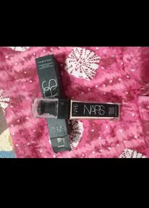 NARS Light Reflecting Foundation