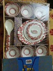 Crockery, Set of 9 Dinner 🍽️