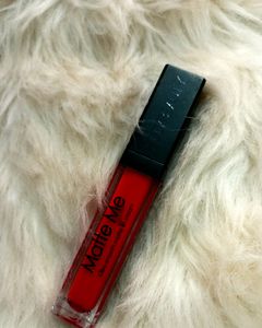 💋RED MATTE LIPSTICK💋