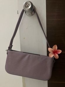 Aesthetic Lavender scale shaped shoulder bag🫶