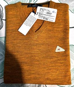 Monte Carlo V-Neck Sweater Rs300 Off