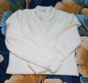 Woolen Top Lovely And Soft