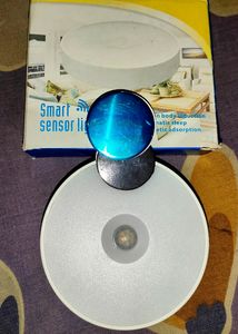 smart Sensor Light With Auuo Turn On & Off 🥳