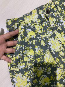 Floral Halfpant