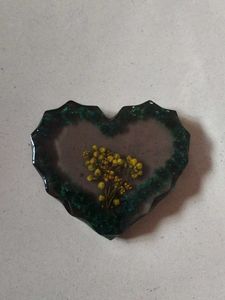 Resin Feather Tray &amp; ❤️ Paperweight