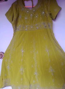 It Can Be Used For Mehendi Ceremony