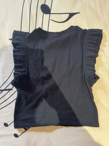 Ruffled Sleeves Crop Top