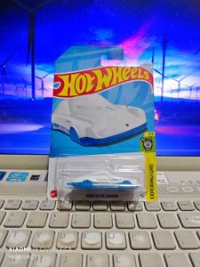 Porsche 911 Carera Hotwheels