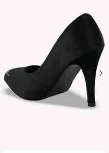 Dressberry Black Pumps