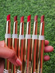 Ultimate Long Stay Lipstick 💄