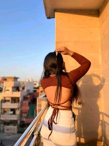 New Backless Top
