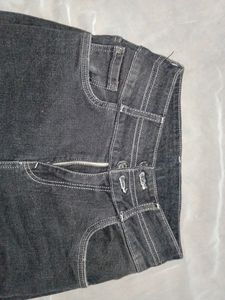 Trendy Straight Fit Jeans For Women&#39;s