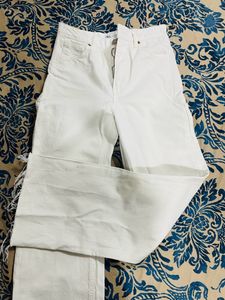 Zara White Denim Jeans