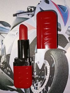 Huda Matte Lipstick