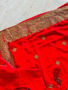 Saree With Blouse