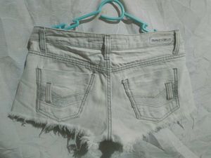 Frayed Hem Denim Shorts